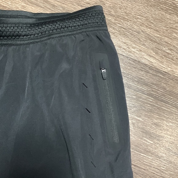 Ten Thousand The session short 7” - Picture 3 of 5